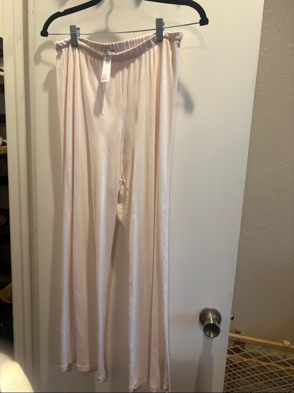 Hanro Pale Pink Long Sleeve Pajama Set - Picture 6 of 8